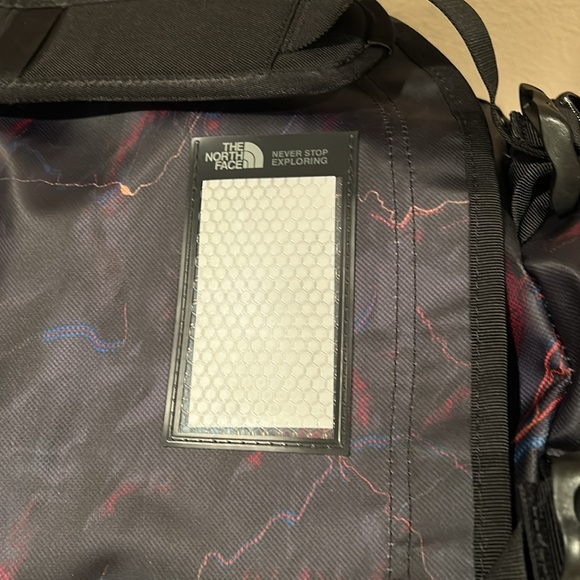 The North Face Base Camp Duffel Bag Medium 71 liters Brand new w/tags. - Picture 12 of 16
